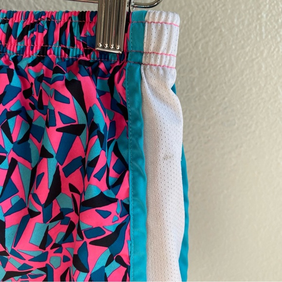 Nike Girls Pink Blue Pattern Athletic Running Shorts Girls Youth Size Large - Picture 8 of 8